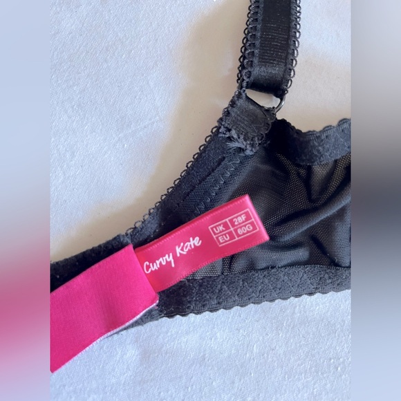 Curvy Kate black & pink embroidered balconette bra, ribbon & lace, US/UK 28F - Picture 4 of 5